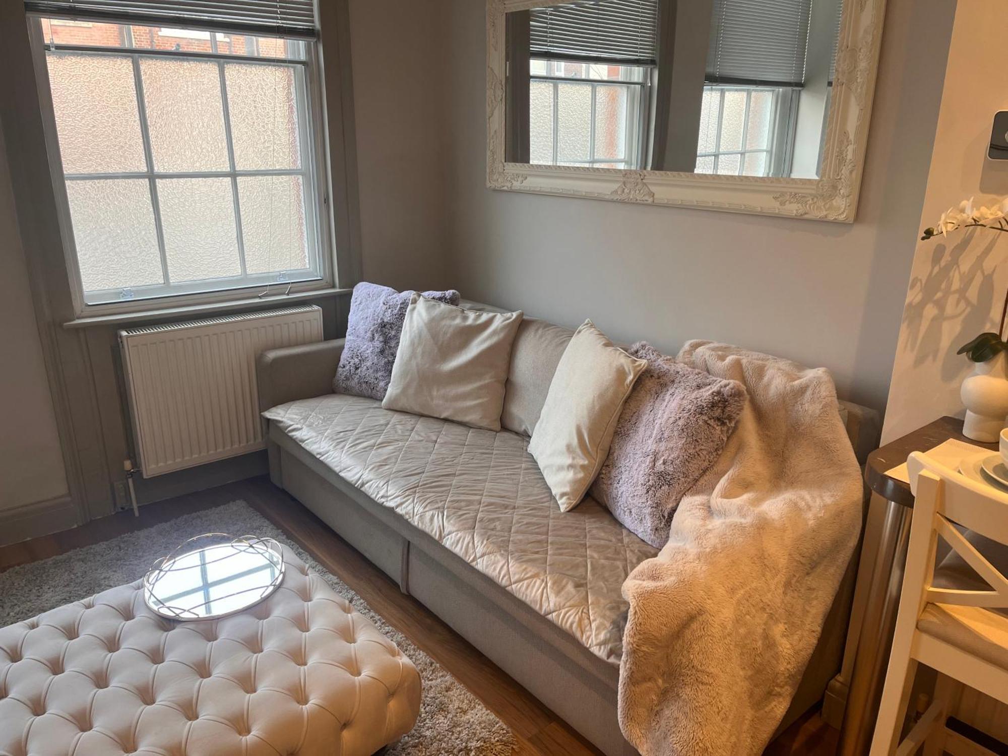 Central Private 1 Bed Flat レディング エクステリア 写真
